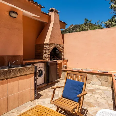Perdalonga, Vista Mare Sea View Tuerredda Southsardiniaholidays 别墅 *